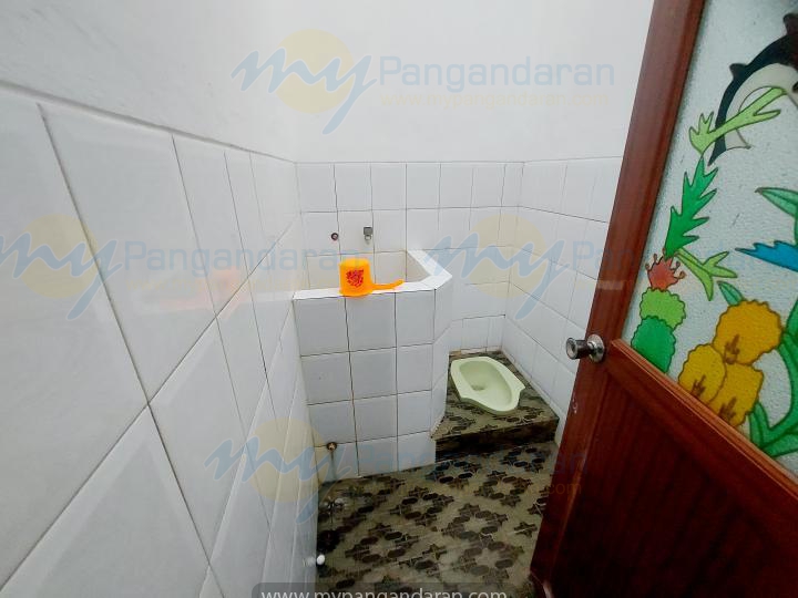  Tampilan kamar mandi Caki Guest House Pangandaran